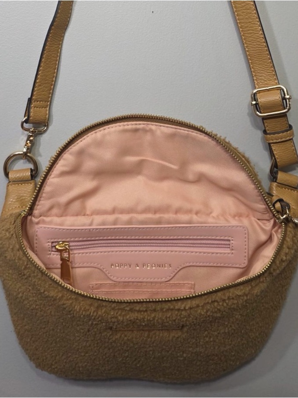 POPPY & PEONIES The Sidekick Brown Camel Teddy Sherpa Crossbody Purse - Picture 9 of 12